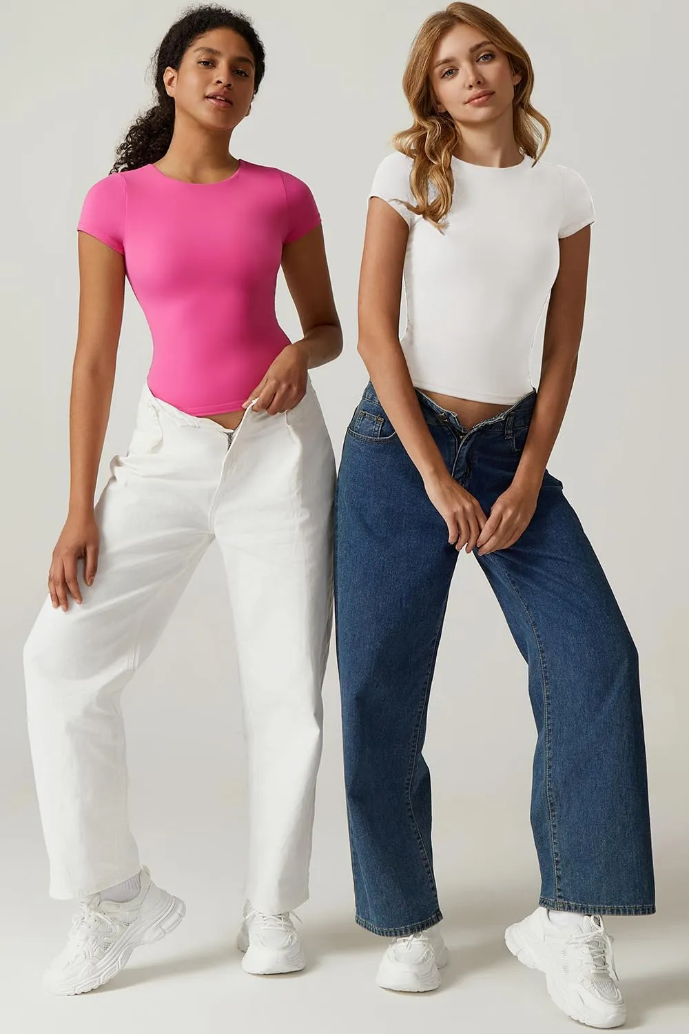 QINSEN Women's Crew Neck Short Sleeve Tees Double Lined Slim Fit T Shirt Basic Y2K Tops