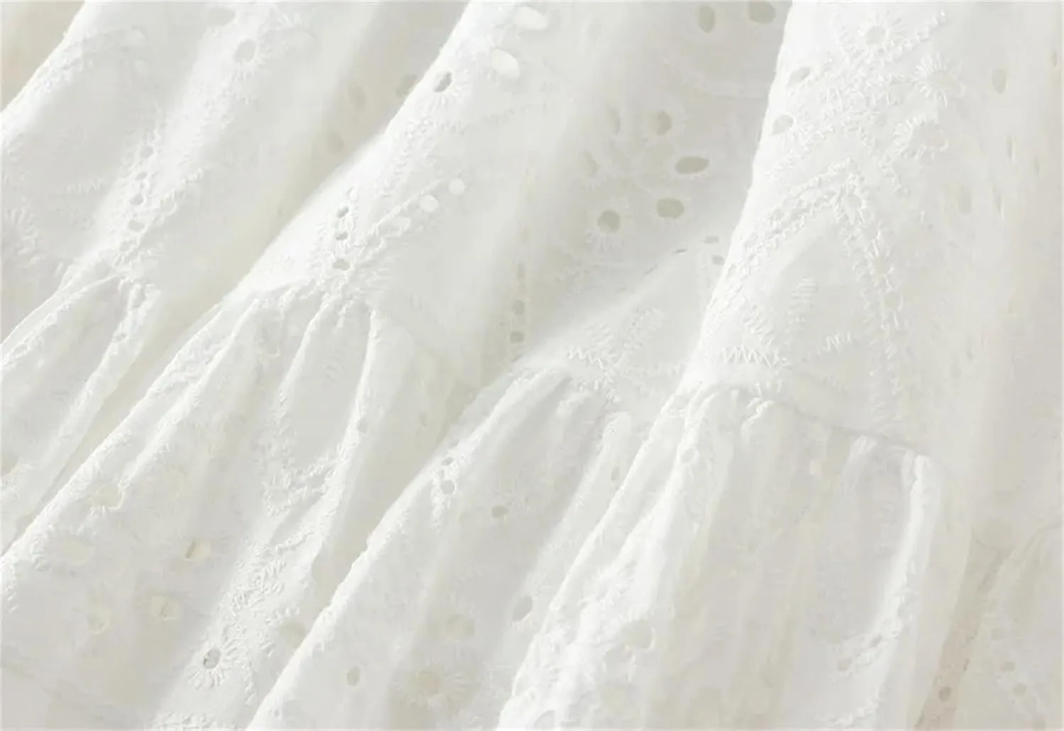 Women's Hollow Embroidery High Waist A-Line Skirt Summer French Style Casual Skirts