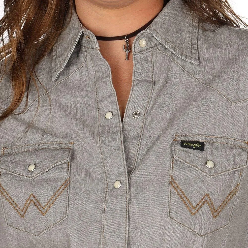 Wrangler Women's Western Snap Work Long Sleeve Shirt