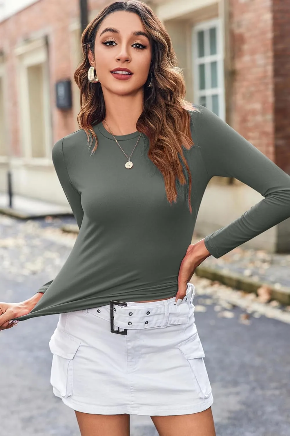 Zeagoo Women Y2K Crewneck Long Sleeve Slim Fit T Shirt Going Out Fall Fashion Basic Tops